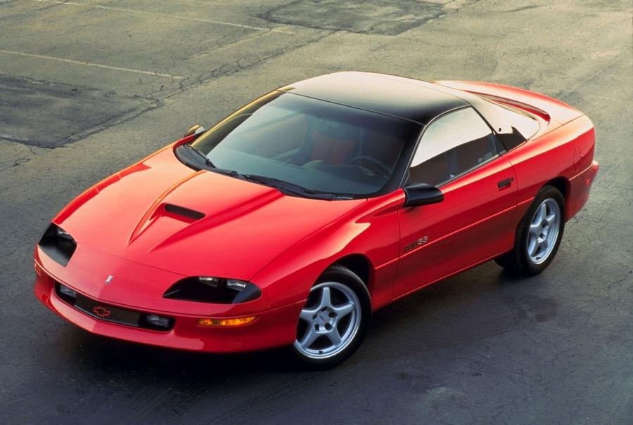  Chevrolet Camaro 1993 года  (фото 8 из 15)